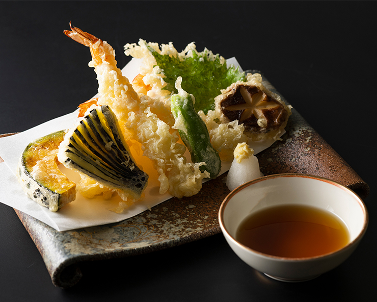 海老と季節野菜の天婦羅