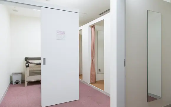 ベビールーム／フィッティングルーム