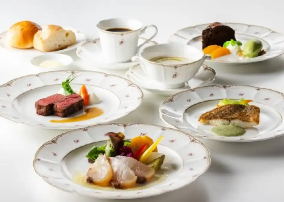 【ホテル開業30周年記念ディナーコース】1泊2食付プラン（夕朝食）