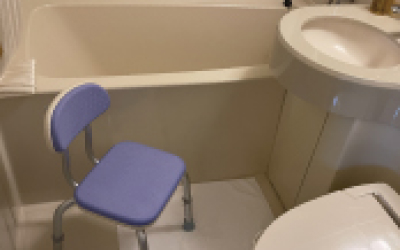 バスチェア（背もたれあり）