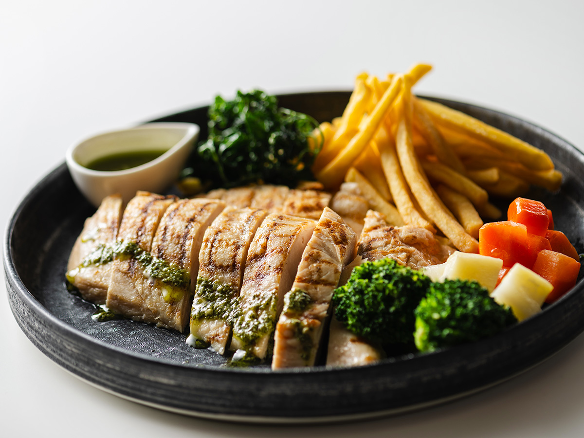 2月　バレンタインスイーツとパスタ＆サラダ